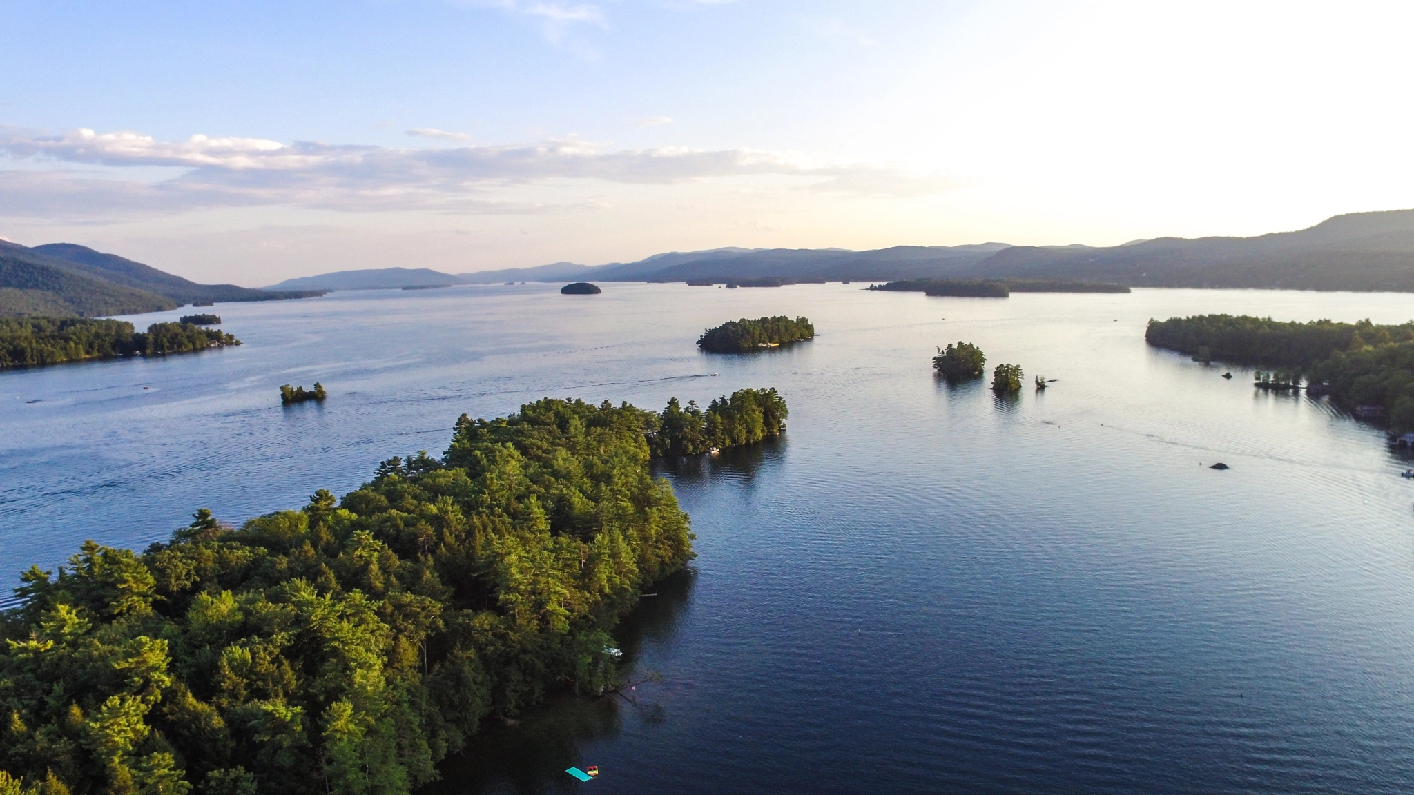 Waterfront and Lakeview Venues for Meetings, Gatherings and Events in