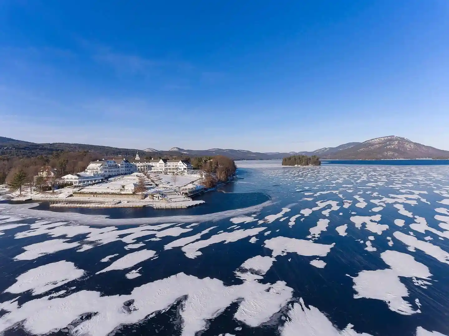 Embrace the Chill: 5 Winter-Themed Corporate Retreat Ideas in Lake George, New York
